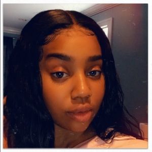 Meet your Posher, Nyeisha